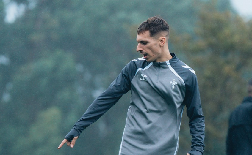 Entrenamiento del Cela antes de recibir al Bolonia