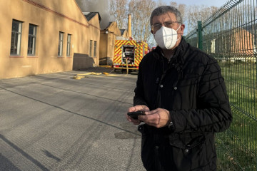 El alcalde de O Barco Aurentino Alonso en el lugar del incendio en una imagen del Ayuntamiento