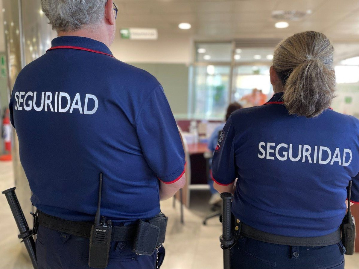 Vigilantes de seguridad privada