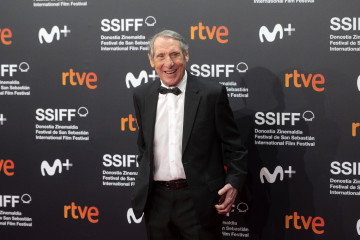 Archivo - (Foto de ARCHIVO)  El actor Celso Bugallo posa durante la premiere de la película ‘El buen patrón’, a 21 de septiembre de 2021, en el Kursaal, San Sebastián, País Vasco (España).