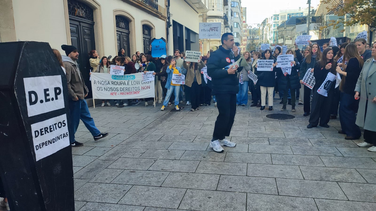 Protestas arte dependientas ugt