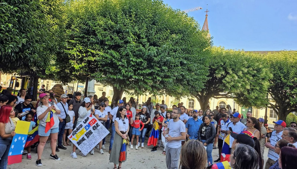 Concentración de venezolanos exiliados en Lugo