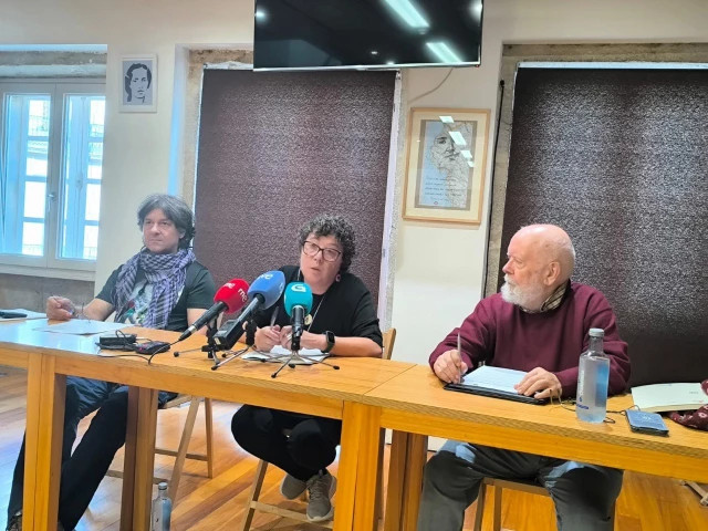 Rueda de prensa de Asgaded en una foto de archivo