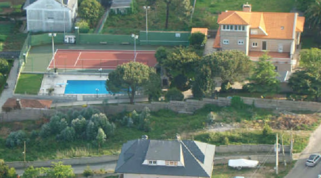 Chalu00e9 de Marcial Dorado en A Illa de Arousa en una foto de la Agencia Tributaria