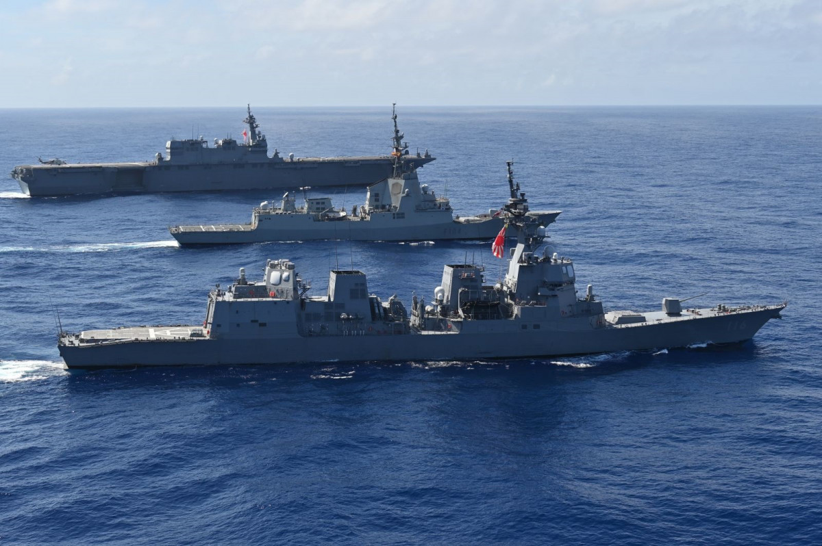 La fragata 'Méndez Núñez' durante su tránsito hacia el mar de Filipinas, dónde ha realizado diversos ejercicios de interoperabilidad y de intercambio de personal entre unidades con la Armada de J