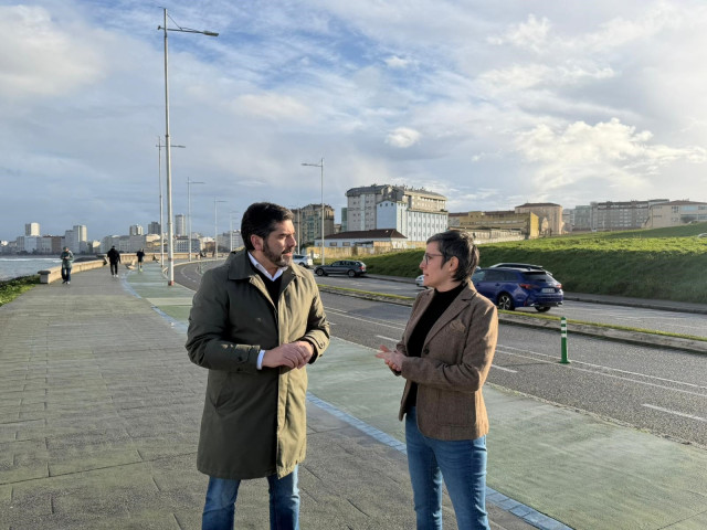 Los diputados del PPdeG Roberto Rodríguez y Paula Mouzo.