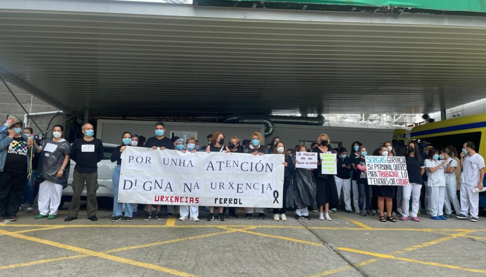 Protesta contra la falta de medios en la urgencias del Hospital Marcide del SERGAS en Ferrol el 23 de junio de 2022