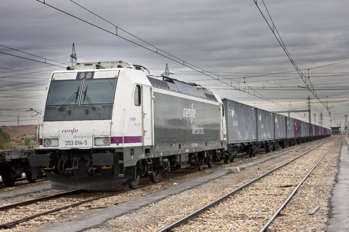 Mercancu00edas tren