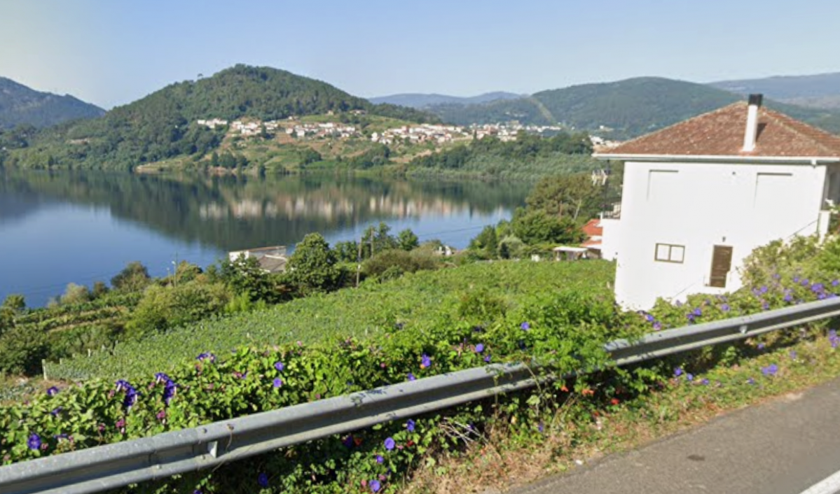 El embalse de Castrelo a la altura de Ventosela