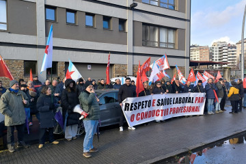 Protesta de personal del transporte de viajeros por carretera en la provincia de A Coruña