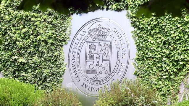 Archivo - Escudo de la Universidade de Santiago de Compostela (USC).