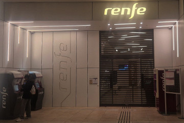 Traquillas cerradas en la estación de Renfe en Vigo Urzáiz en una foto de CGT este miércoles