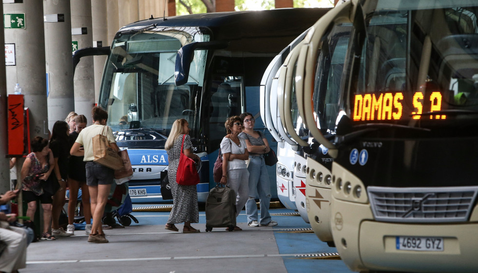 Archivo - Estación de autobuses.
