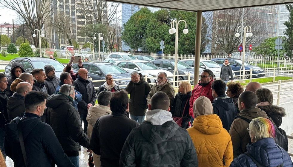 Concentración de trabajadores de comercio del Metal de la provincia de Pontevedra.