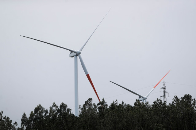 Parque eólico de Mondego, a 19 de febrero de 2026, entre Ribadeo y Trabada, Lugo, Galicia (España). La compañía de capital público-privado Recursos de Galicia adquiere el Parque eólico Mondego al Banco Sabadell. La compra del Parque por parte de la compañ