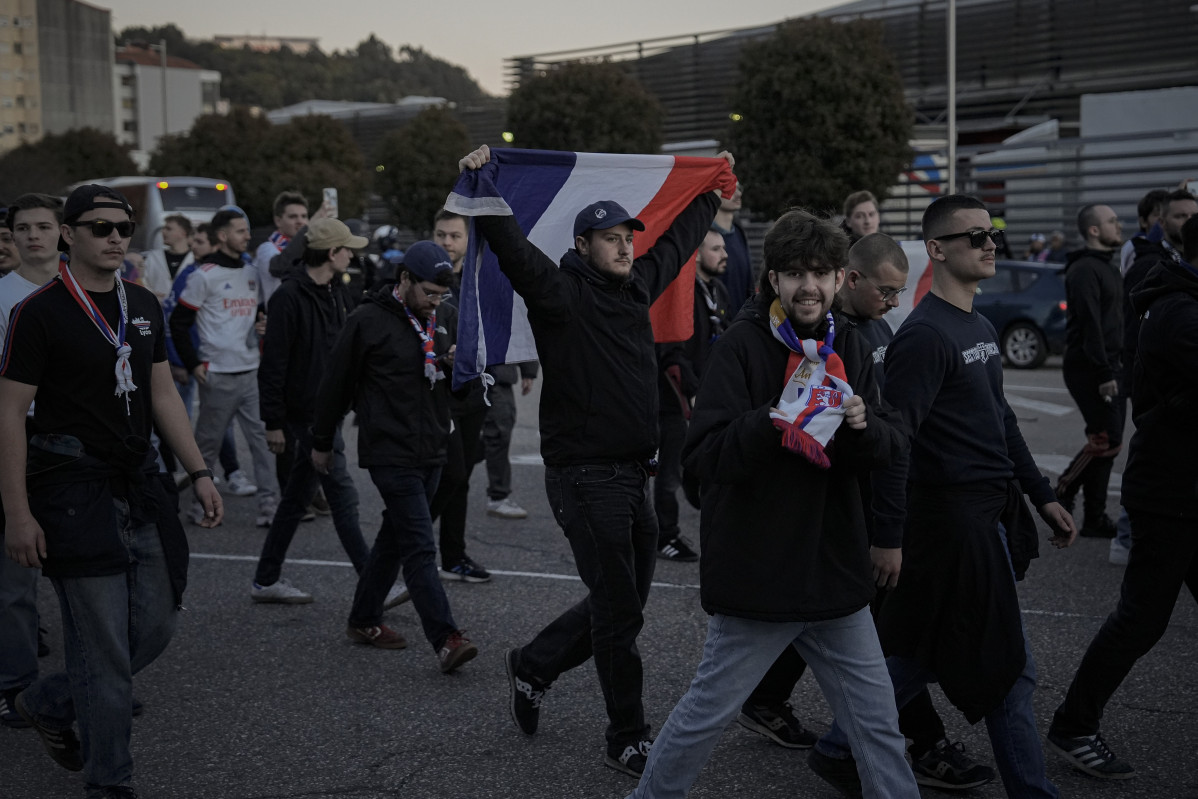 Ambiente previo al partido de ida de los octavos de final de la UEFA Europa League entre el Celta de Vigo y el Olympique de Lyon, en los alrededores del estadio de Balaídos, a 12 de marzo de 2026.