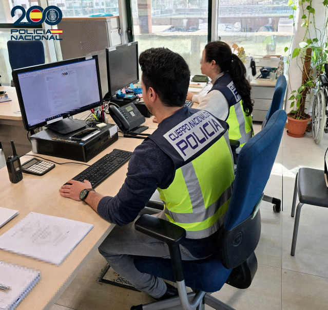 Agentes de la Policía Nacional. Foto de archivo.