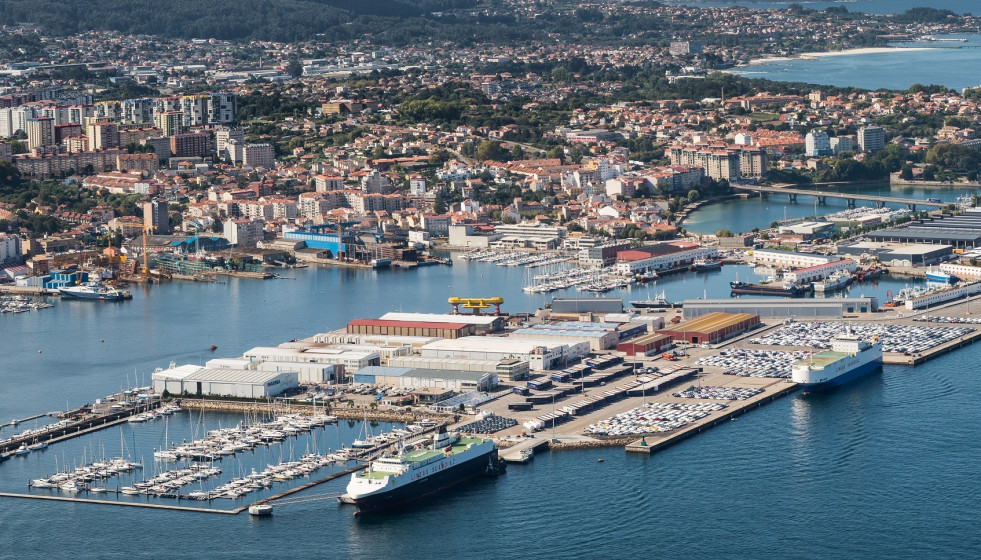 Archivo - Vista área del Puerto de Vigo