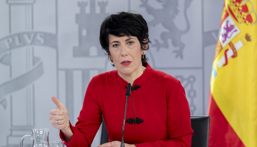 La ministra de Seguridad Social, Inclusión y Migraciones y nueva portavoz del Gobierno, Elma Saiz, durante una rueda de prensa posterior al Consejo de Ministros, en el Palacio de la Moncloa, a 23 de