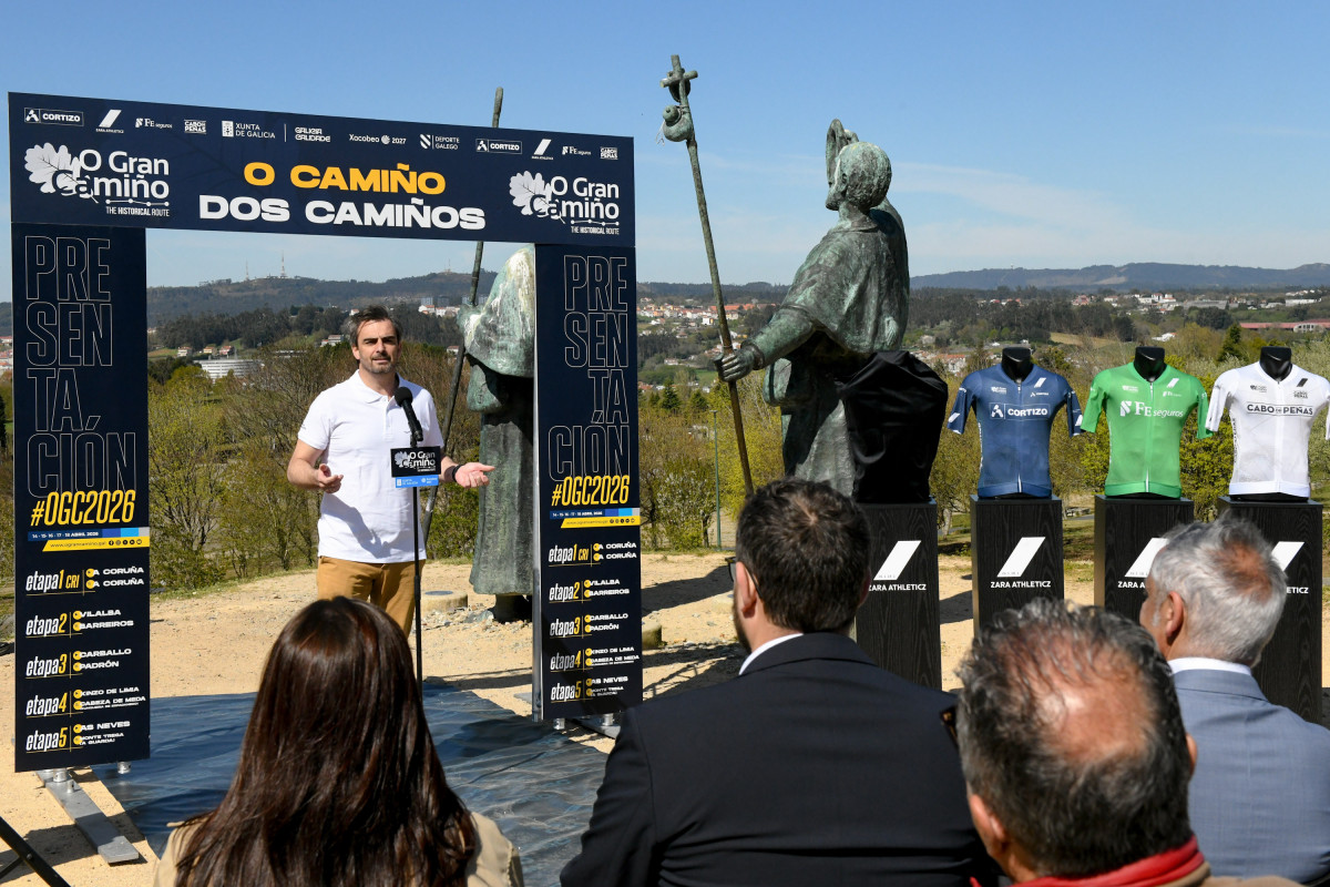 Fotos Xunta / Presidencia / O Conselleiro De Presidencia, Xustiza E Deportes, Diego Calvo, Participa Na Presentación Dos Maillots Oficiais De O Gran Camiño 2026.