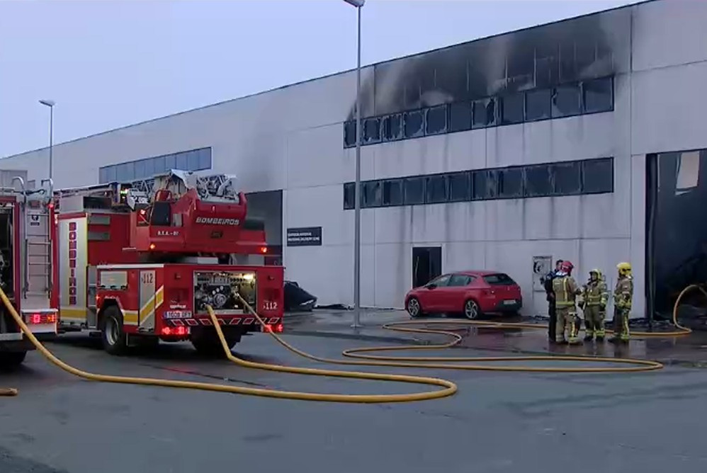 Incendio de la nave de Trison en Betanzos