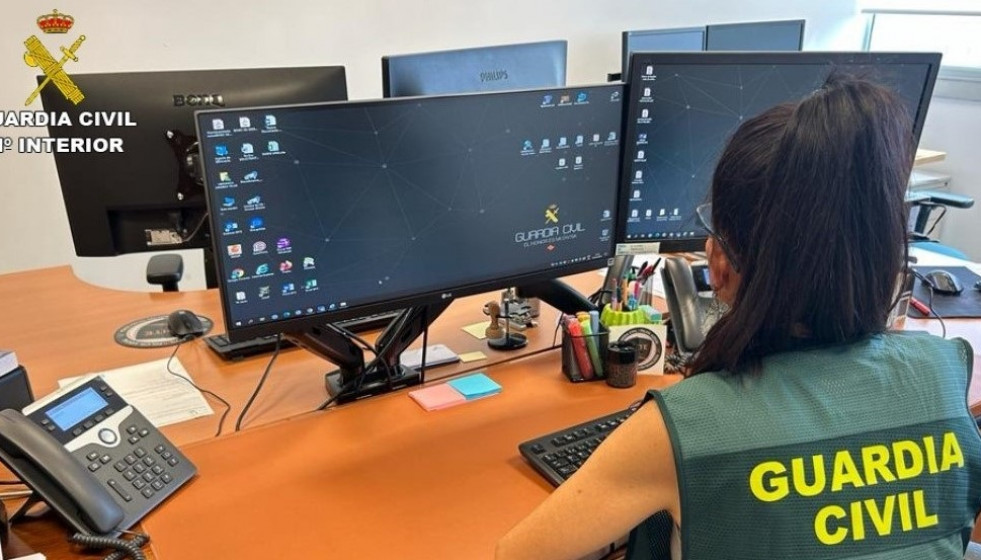 Investigadora del equipo de delitos tecnológicos de la Guardia Civil de Pontevedra.