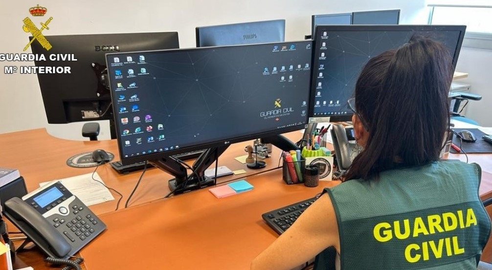 Investigadora del equipo de delitos tecnológicos de la Guardia Civil de Pontevedra.