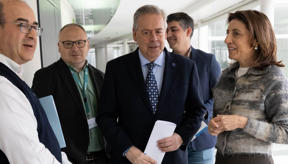El conselleiro de Sanidade, Antonio Gómez Caamaño, en la presentación de los resultados de un estudio sobre la presencia de sustancias psicoactivas en aguas residuales. Consellería de Sanidade.
