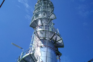 Archivo - Unidad de la refinería de A Coruña