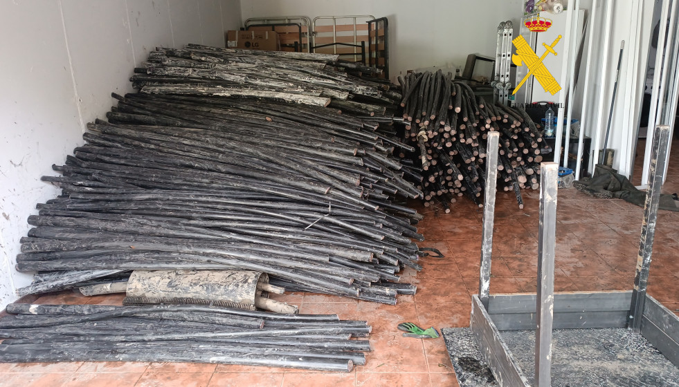 Cable de cobra robado.