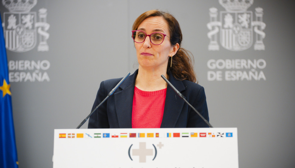 La ministra de Sanidad, Mónica García, ofrece declaraciones a los medios tras el pleno del Consejo Interterritorial del Sistema Nacional de Salud (CISNS), en el Ministerio de Sanidad, a 27 de marzo