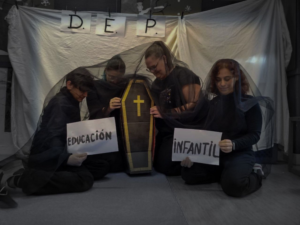 May be an image of text that says 'DFE D.FE.P EDUCACION INFANTIU'
