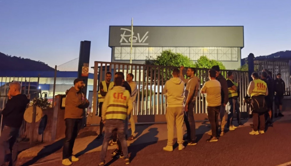 Piquete frente a Revi durante la huelga del metal en una imagen de archivo de octubre de 2022