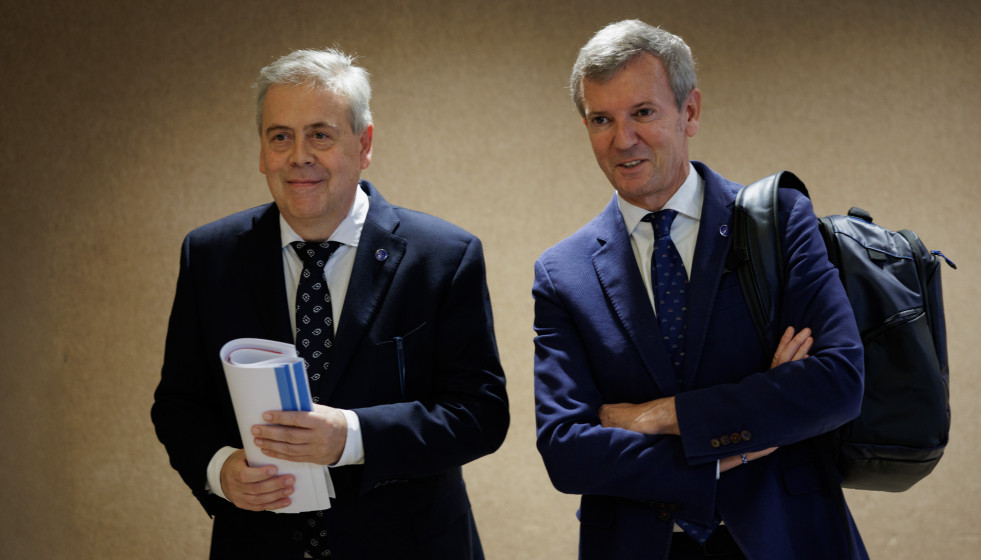 Rueda y Caamaño, al término del Consello.