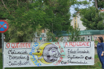 Imaxe 28 abril porta