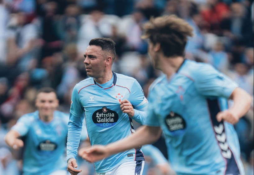 Aspas celebra su gol frente al Elche