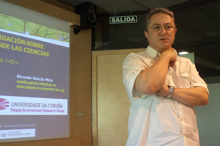 Ricardo Garcu00eda Mira en una imagen de la cu00e1tedra Inditex UDC