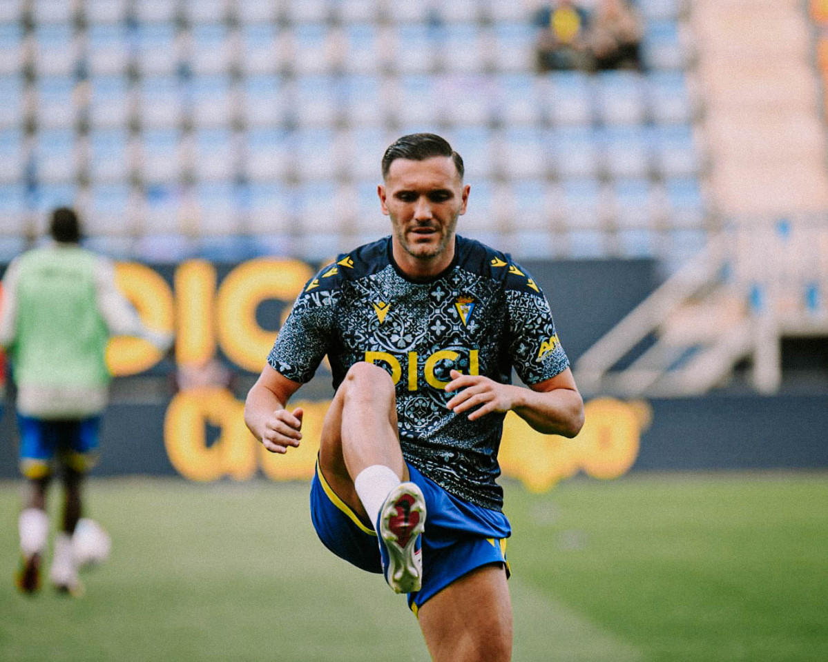 Lucas pu00e9rez en el cu00e1diz
