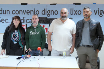 El comité de empresa de FCC anuncia huelga indefinida en el servicio de recogida de basuras de Vigo desde el 24 de mayo.