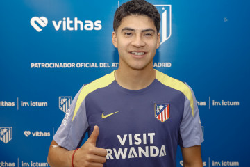 Obed Vargas en una imagen del Atlético de Madrid tras su fichaje
