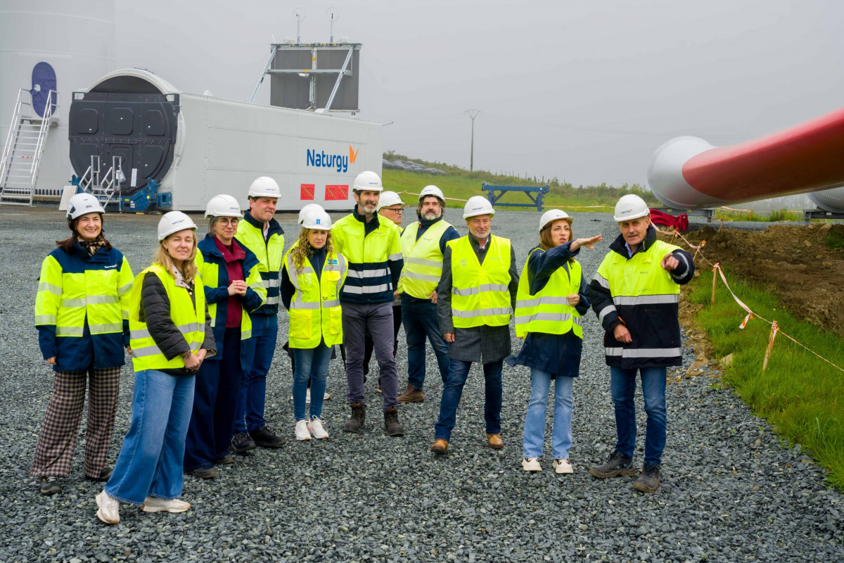 Visita de la conselleira de Medio Ambiente, Ángeles Vázquez, al proyecto de Naturgy que reduce de 81 a 9 los aerogeneradores en As Somozas (A Coruña) para triplicar eficiencia y rebajar el impacto