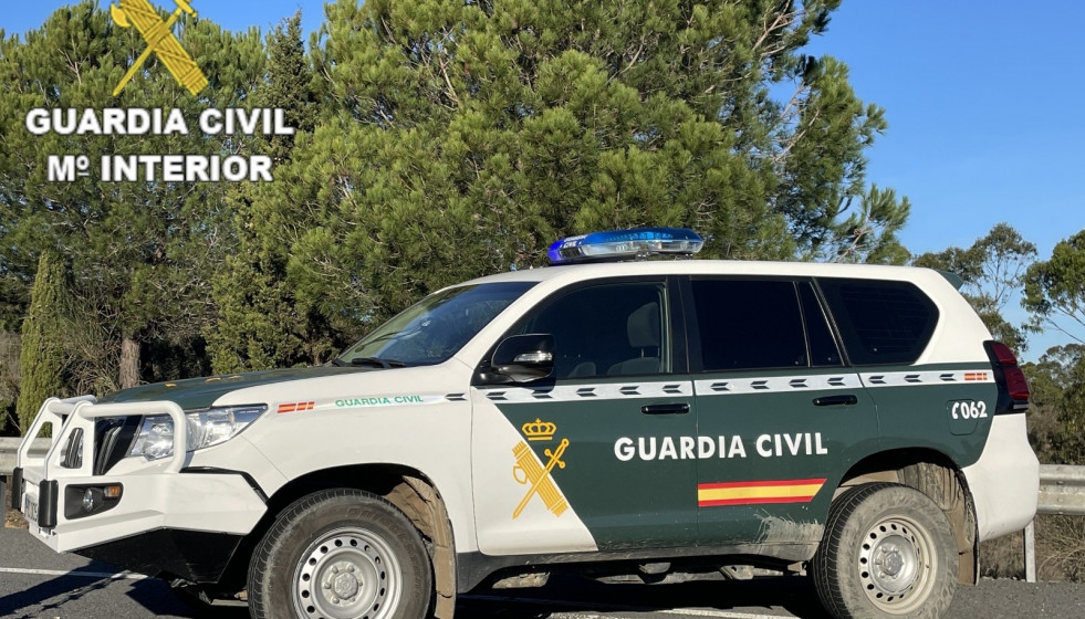 Archivo - Coche de la Guardia Civil de Huelva.