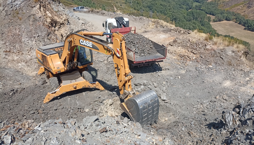 Archivo - La minera sueca Eurobattery Minerals inicia los trabajos para extraer wolframio en A Gudiña
