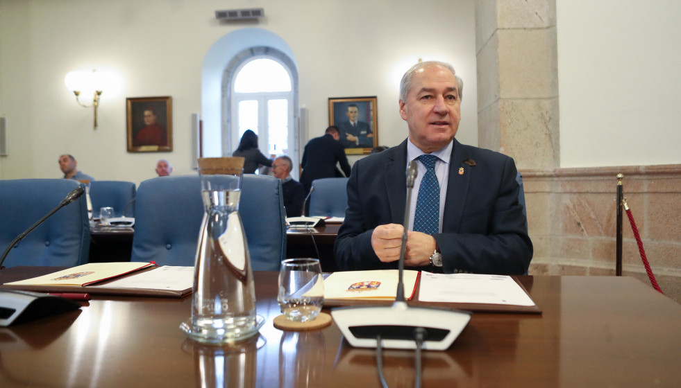 Archivo - El expresidente de la Diputación de Lugo José Tomé durante la celebración de un pleno para la elección de la nueva presidenta en la diputación de Lugo, a 14 de enero de 2026, en Lugo
