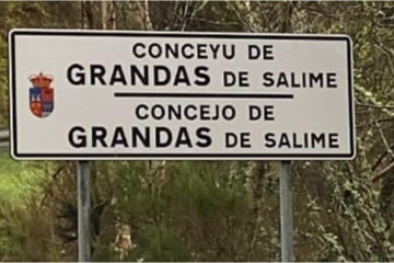 Señalización en Asturiano en en el Occidente de Asturias en una foto remitida por Axuntar