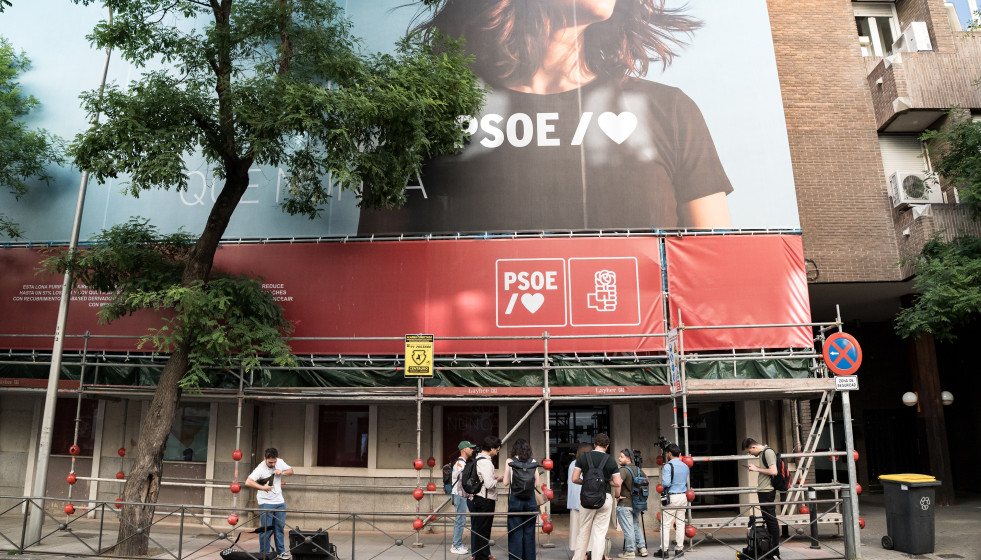 Fachada de la sede nacional del PSOE en Ferraz.