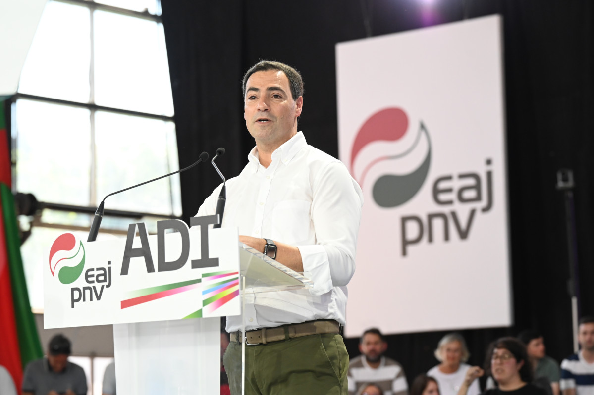 EuropaPress 7547085 lehendakari imanol pradales acto politico adi 26 27 24 mayo 2026 durango