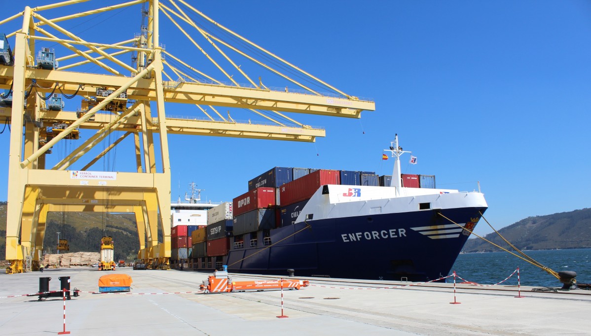 O Porto Exterior de Ferrol estréase no tráfico de contedores.