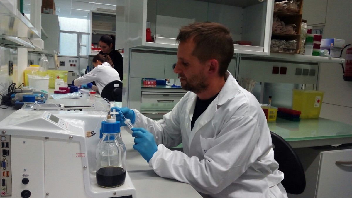 Oncólogos do CHUS selecciona pacientes para o estudo da biopsia líquida