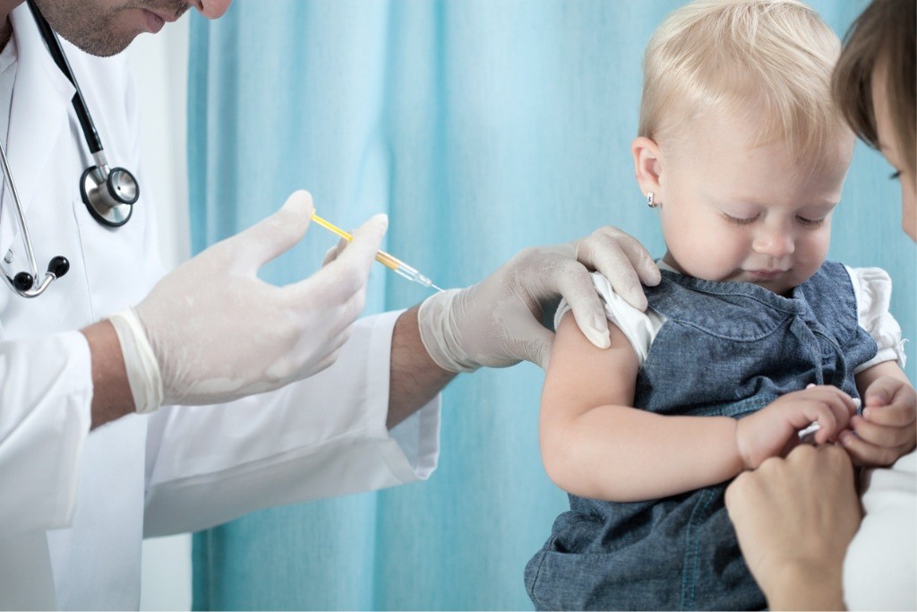 As vacinas axudan aos mesmos nenos e a quen os rodea.